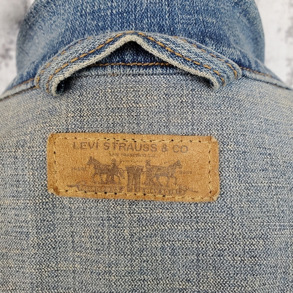 Levi's Denim Jacket - Picture 8 of 10